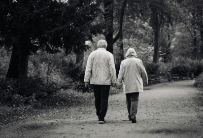 Caring for Aging Parents While Managing Your Own Health Caring for Aging Parents