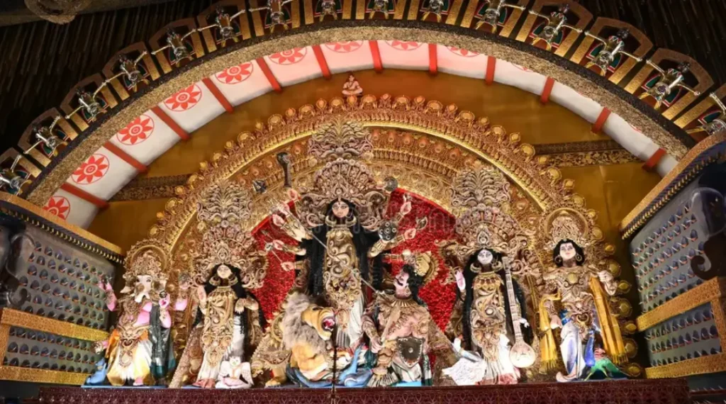 Durga Puja vs Navratri